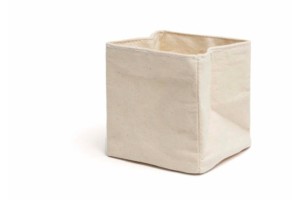 SQUARE BEIGE BREAD BASKET 12X12CM